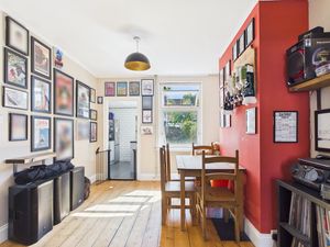 Dining Room- click for photo gallery